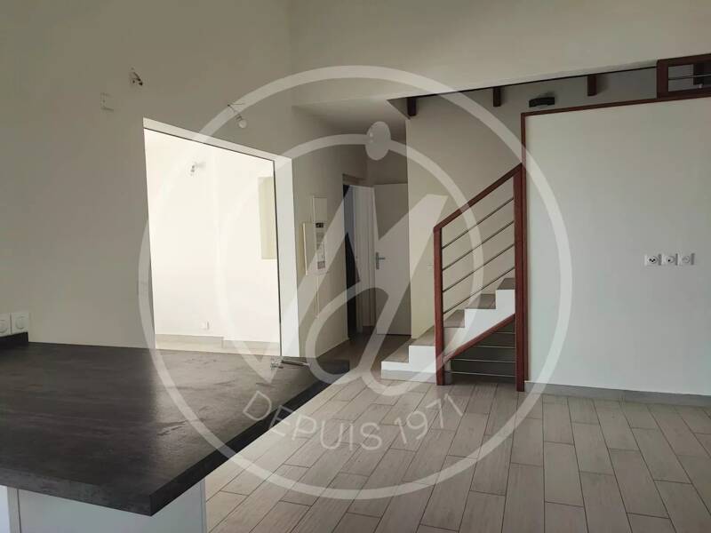 Maison à louer, 0m², PETIT BOURG