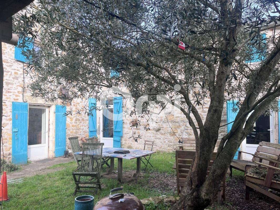 Maison à vendre, 172m², SAINT LAURENT DE LA PREE
