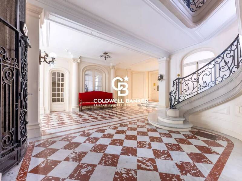 Maison à louer, 185m², PARIS 16E