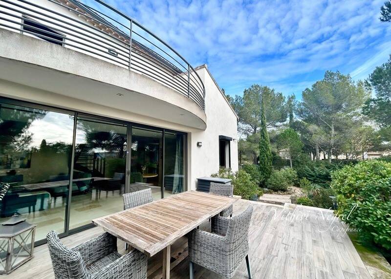 Maison à vendre, 150m², MOURIES