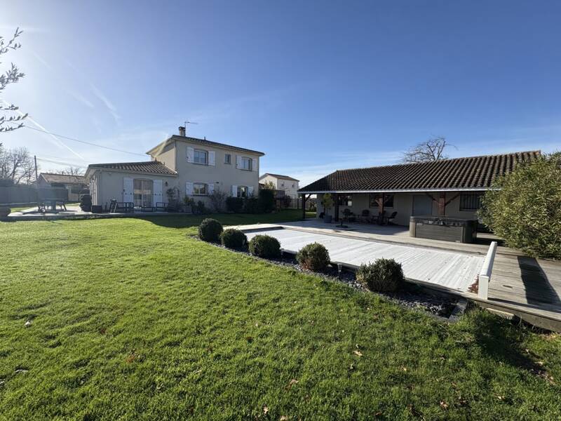 Maison à vendre, 227m², CAMBLANES ET MEYNAC