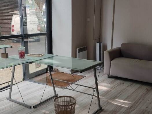 Local commercial à louer 510 € 40 m² de surface de vente Périurbain Sud Bagnols-sur-Cèze 30200