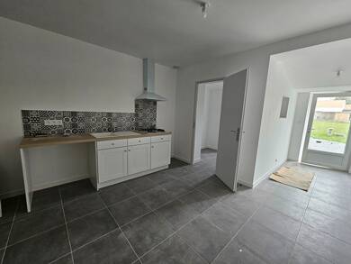 Maison à louer 850 € 4 pièces 3 chambres 77 m² Le Fenouiller 85800