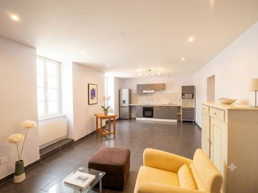 Immeuble à vendre 337 900 € 205 m² Saint-Sever 40500