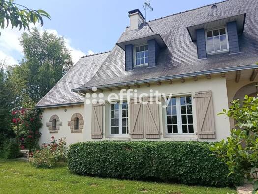 Maison à vendre 343 800 € 6 pièces 4 chambres 139 m² 613 m² de terrain Champ de Foire-La Fleuriais Vitré 35500