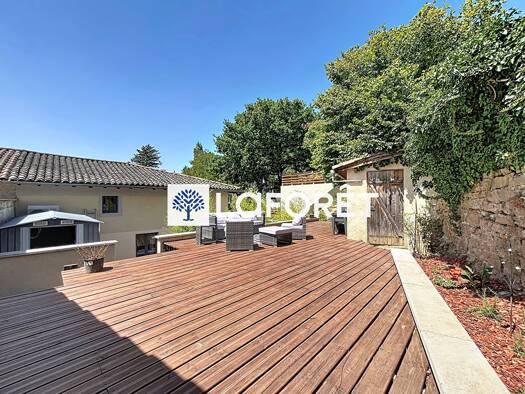 Maison à vendre 638 000 € 6 pièces 5 chambres 155 m² 486 m² de terrain Aventuriere-Simandre Neuville-sur-Saône 69250
