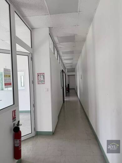 Espace bureau à vendre 149 000 € 130 m² de bureaux Saint Louis Marseille 15ème 13015