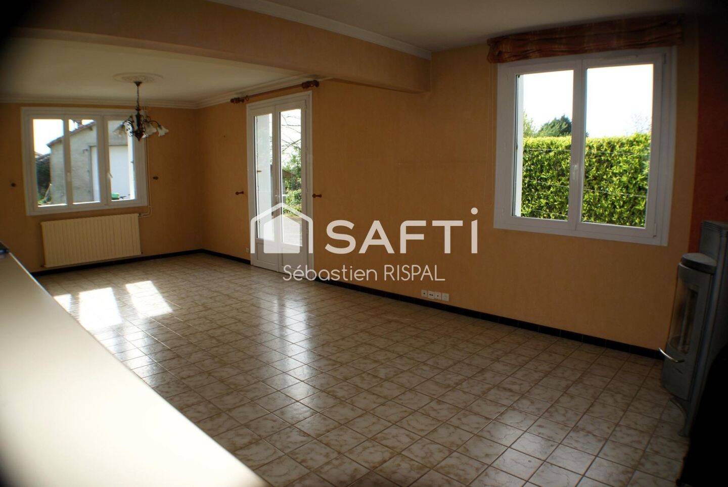 Maison à vendre, 126m², LA CHATAIGNERAIE