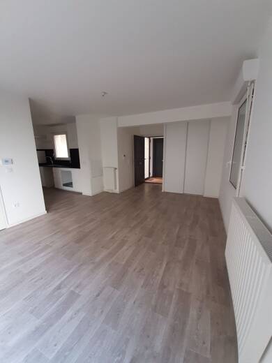 Appartement à louer 1 240 € 2 pièces 1 chambre 53,1 m² RDC/3 Bord de Seine Bougival 78380