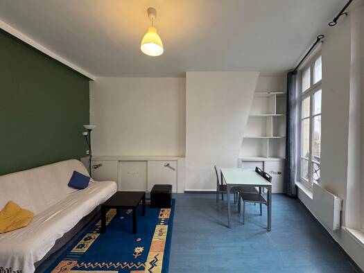 Appartement à louer - logement étudiant 395 € 1 pièce 25 m² 1er étage Plateau Laon 02000
