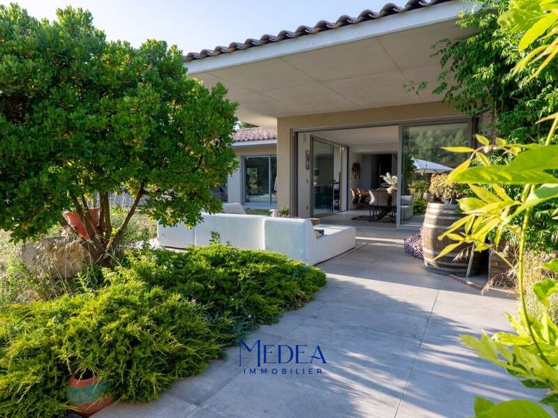 Maison à vendre, 320m², ROQUEFORT LA BEDOULE