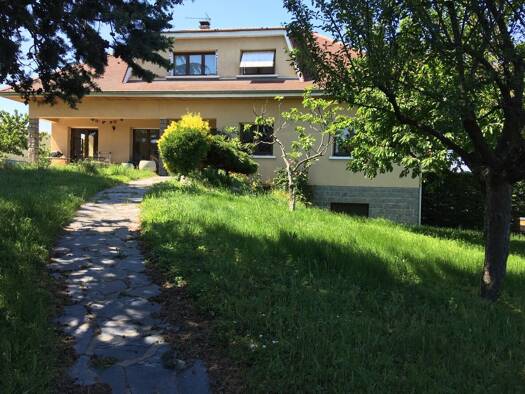 Maison à louer 2 579 € 6 pièces 6 chambres 251 m² Perica-La Roue Rillieux-la-Pape 69140