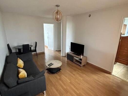 Colocation à louer 640 € 1 pièce 2 chambres 10 m² 6ème étage Cosmonautes Saint-Denis 93200