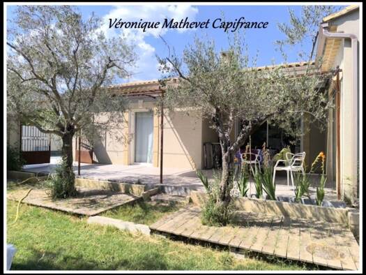 Maison à vendre 649 000 € 6 pièces 4 chambres 192 m² 1 655 m² de terrain Est Rochefort-du-Gard 30650