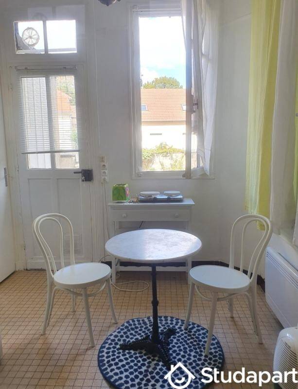 Maison à louer, 17m², VERSAILLES