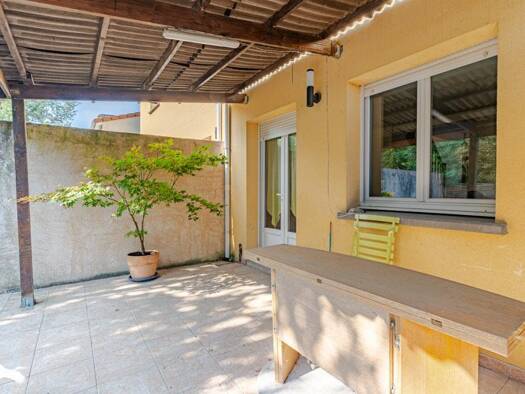 Maison à vendre 209 999 € 3 pièces 2 chambres 52 m² 138 m² de terrain Nord Carbon-Blanc 33560