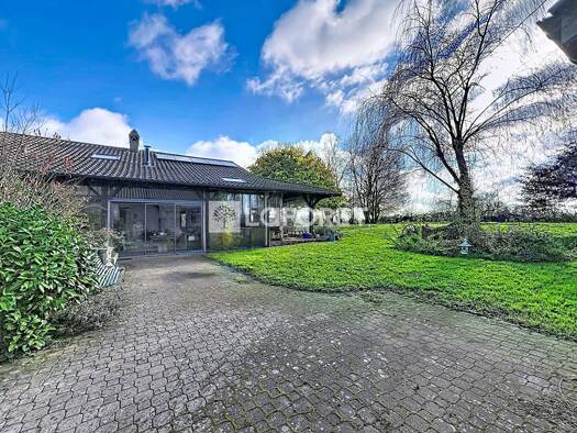 Maison à vendre 249 000 € 5 pièces 3 chambres 144 m² 3 110 m² de terrain Romenay 71470