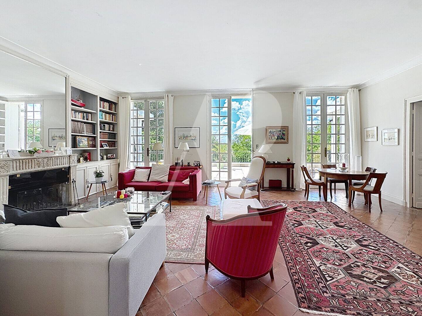Maison à vendre, 360m², LATRESNE