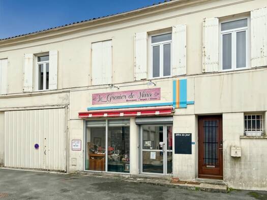 Immeuble à vendre 210 800 € 301 m² Brizambourg 17770