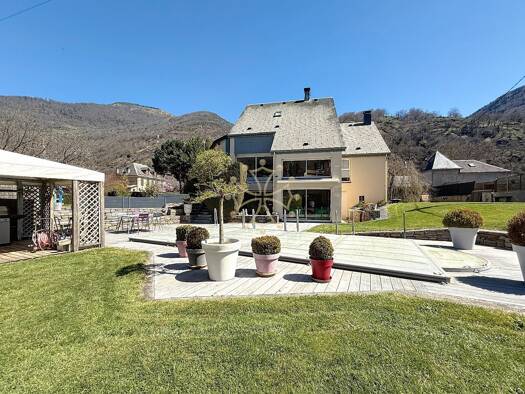 Maison à vendre 749 000 € 11 pièces 5 chambres 242 m² 1 757 m² de terrain Juzet de Luchon 31110
