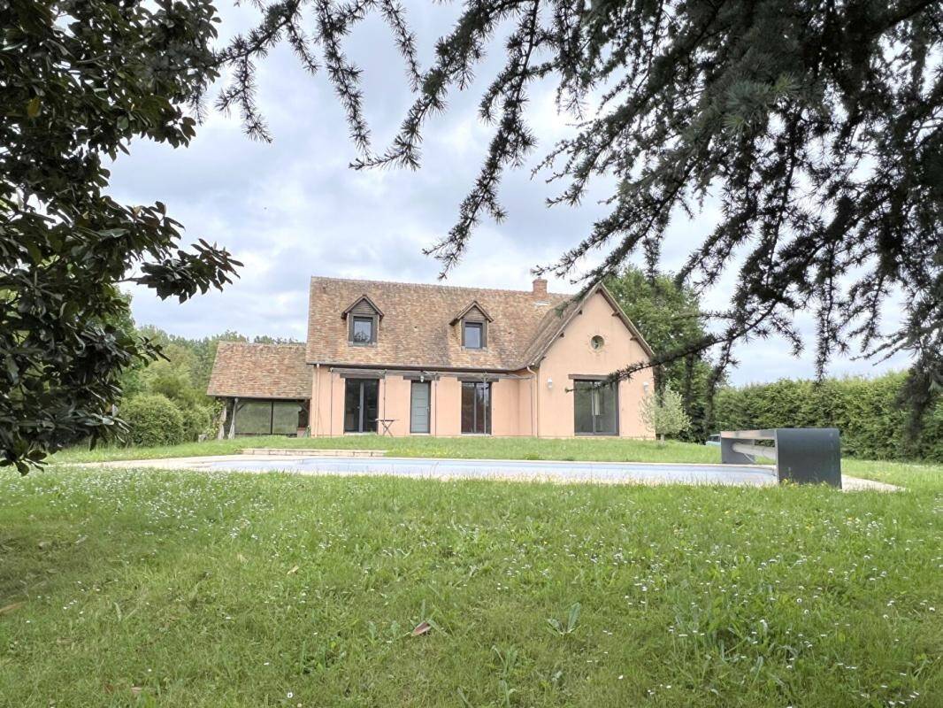 Maison à vendre, 151m², SAVIGNE L'EVEQUE