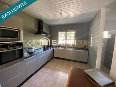 Immeuble à vendre 235 000 € 105 m² Matoury 97351