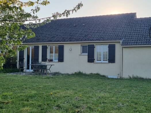 Maison de plain-pied à vendre 139 100 € 4 pièces 3 chambres 76 m² 735 m² de terrain La Saulsotte 10400