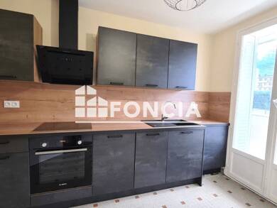 Appartement à louer 699 € 3 pièces 2 chambres 55,7 m² RDC Bourg Le Pont-de-Claix 38800