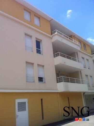 Appartement à louer 624 € 2 pièces 1 chambre 40 m² 1er étage Ouest Monteux 84170