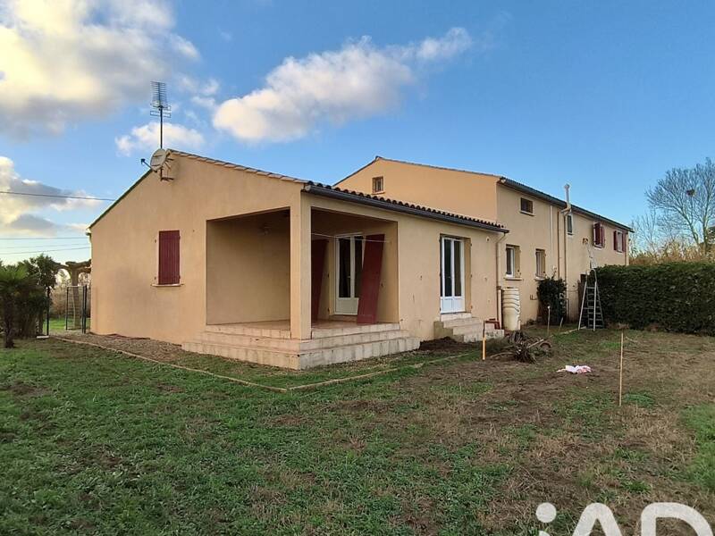 Maison à vendre, 280m², SAINT LAURENT D'AIGOUZE