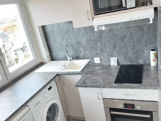 Appartement à louer 493 € 2 pièces 1 chambre 39 m² Étage 7/7 Herriot Mâcon 71000