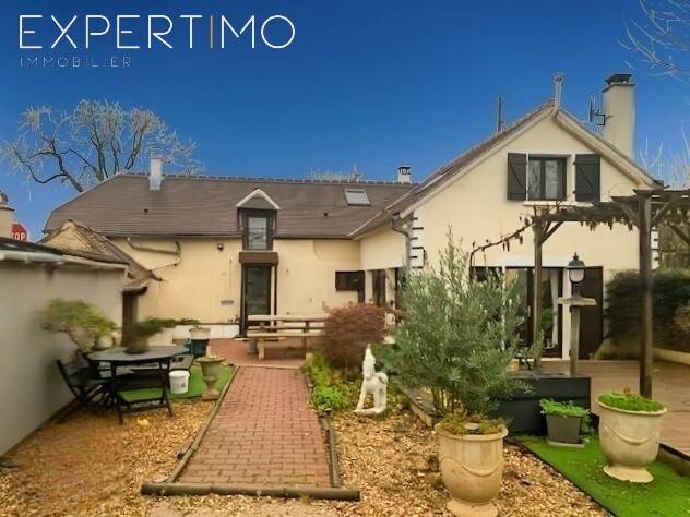 Maison à vendre, 114m², HOUDAN