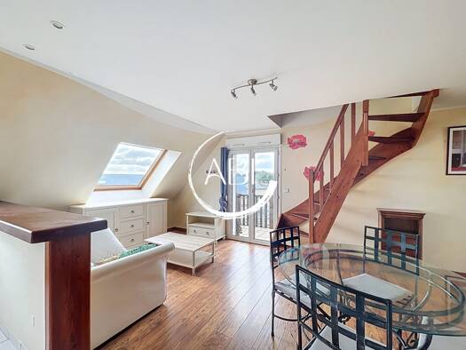 Duplex à vendre 122 000 € 3 pièces 2 chambres 51 m² Étage 3/3 Bagnoles de l'Orne Normandie 61140