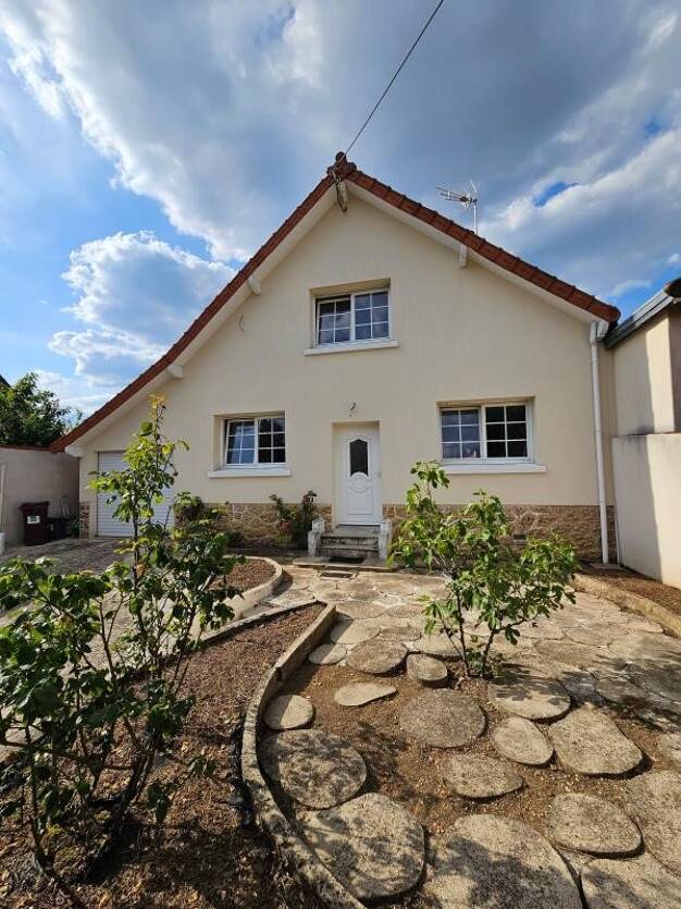 Maison à vendre 469 900 € 4 pièces 3 chambres 108,7 m² 480 m² de terrain Bord de Marne Champs-sur-Marne 77420