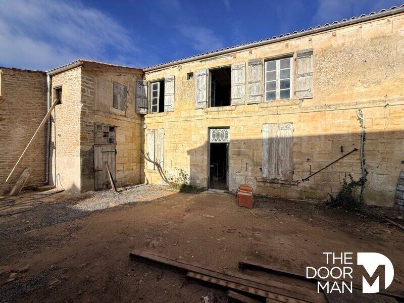 Maison à vendre, 320m², MAUZE SUR LE MIGNON