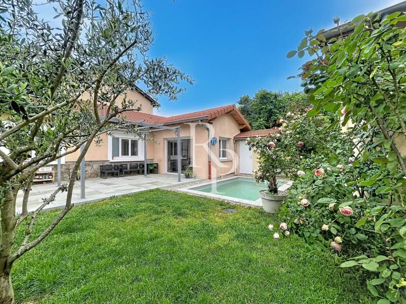 Maison à vendre, 102m², SAINT GENIS LES OLLIERES