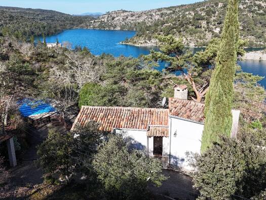 Maison à vendre 550 000 € 5 pièces 3 chambres 113 m² 4 200 m² de terrain Esparron-de-Verdon 04800