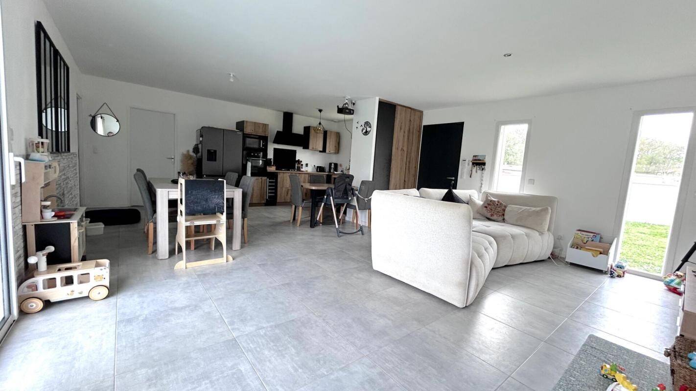 Maison à vendre, 113m², SAINT JULIEN L'ARS
