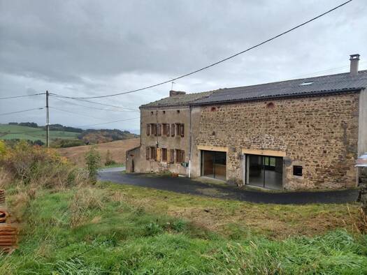 Maison de ville à vendre 170 000 € 6 pièces 4 chambres 167 m² Sauxillanges 63490