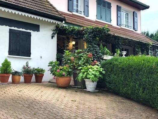 Maison à vendre 395 000 € 7 pièces 4 chambres 190 m² 3 240 m² de terrain Allériot 71380