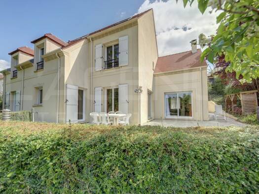 Maison à vendre 1 120 000 € 9 pièces 5 chambres 225,73 m² 850 m² de terrain Ouest Marly-le-Roi 78160