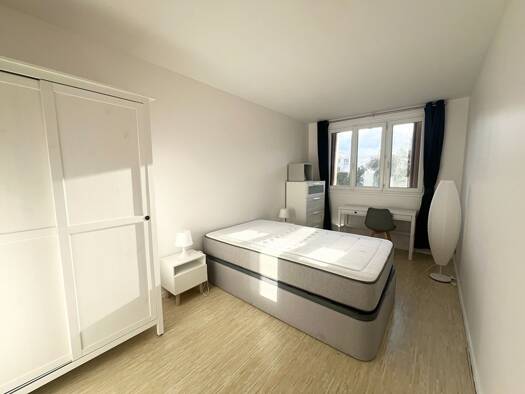 Colocation à louer 500 € 1 pièce 12 m² Étage 3/3 Plaine de Balizy Chilly-Mazarin 91380