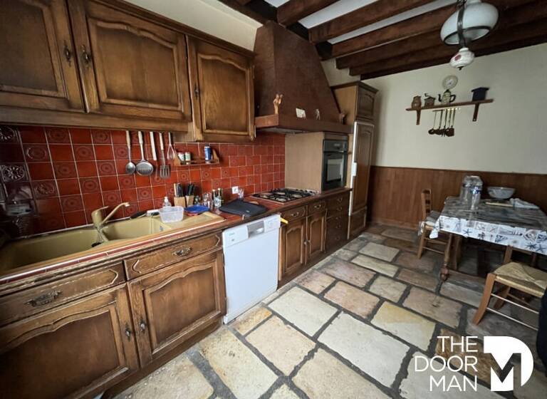 Maison à vendre 77 000 € 4 pièces 3<br/>chambres 103 m²<br/>superficie 543 m²<br/>terrain Mareuil-sur-Arnon 18290