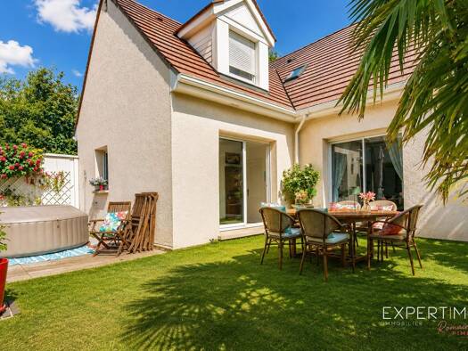 Maison à vendre 599 500 € 6 pièces 4 chambres 124 m² 350 m² de terrain Villaroy Guyancourt 78280