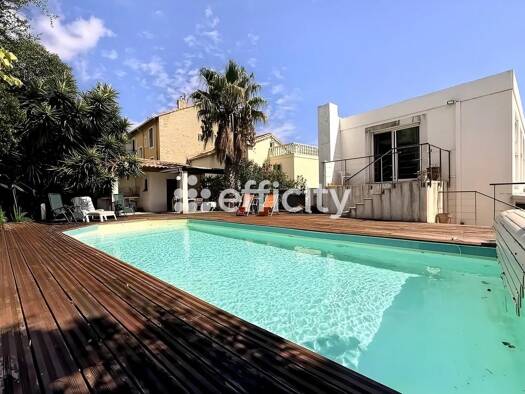 Immeuble à vendre 1 370 000 € 303 m² République Cannes 06400