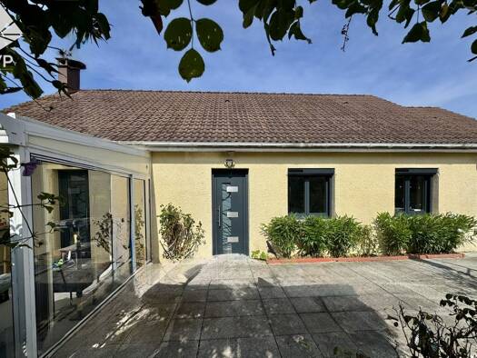 Maison de plain-pied à vendre 238 500 € 5 pièces 4 chambres 118 m² 857 m² de terrain Fontaine-le-Dun 76740