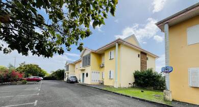 Duplex à vendre 278 000 € 4 pièces 3 chambres 87 m² Dernier étage, Étage 1/1 Sainte-Anne 97180