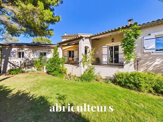 Maison à vendre 770 000 € 5 pièces 4 chambres 155 m² 3 000 m² de terrain Cheval-Blanc 84460