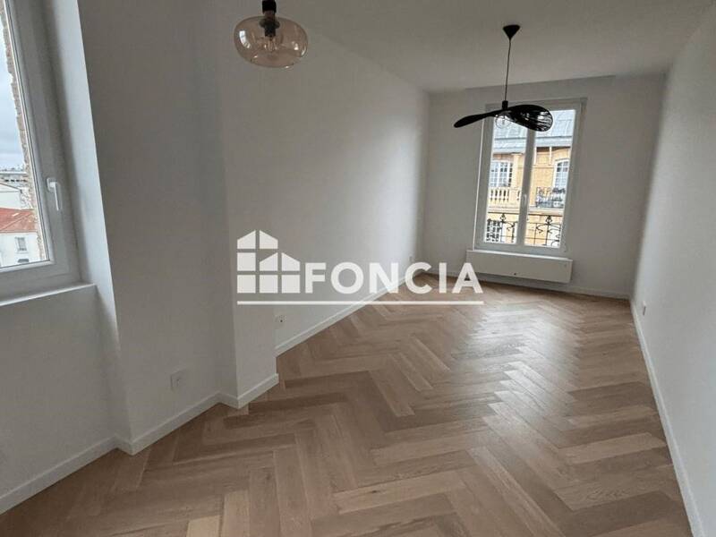 Maison à louer, 47m², SAINT MAUR DES FOSSES