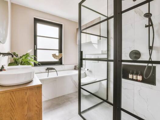 Appartement à vendre - Neuf 416 000 € 3 pièces 2 chambres 59 m² 1er étage Centre Vallauris 06220